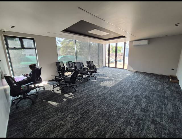 320M² OFFICE TO LET IN RIVONIA